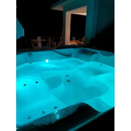 Vila Pitangueira - Apto Verde - Centro De Serra Grande Com Piscina, Jacuzzi, Internet Rapida Exterior photo